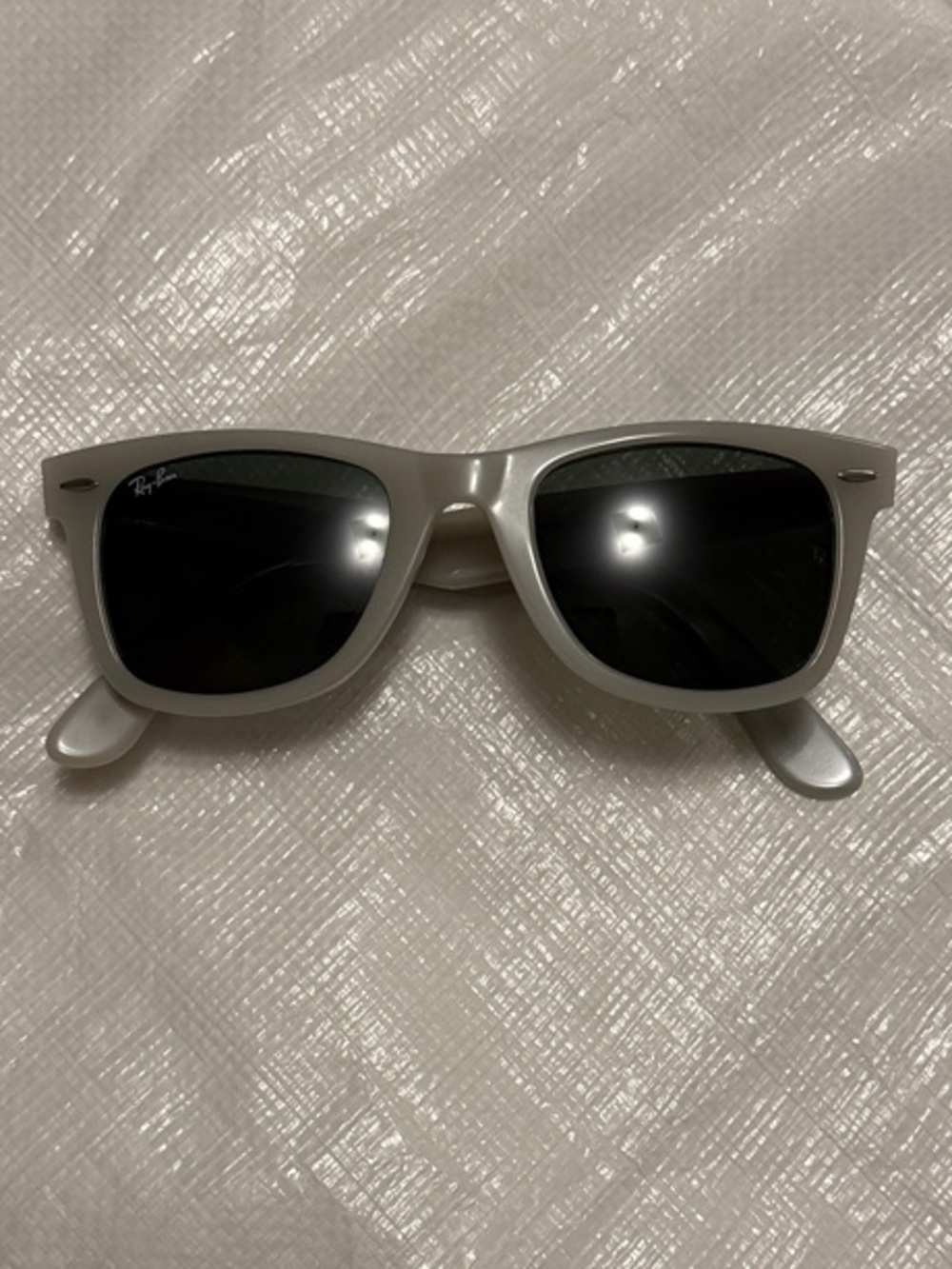 Grey Wayfarer Sunglasses - Vintage Classic Polarized Style - Extremely Rare